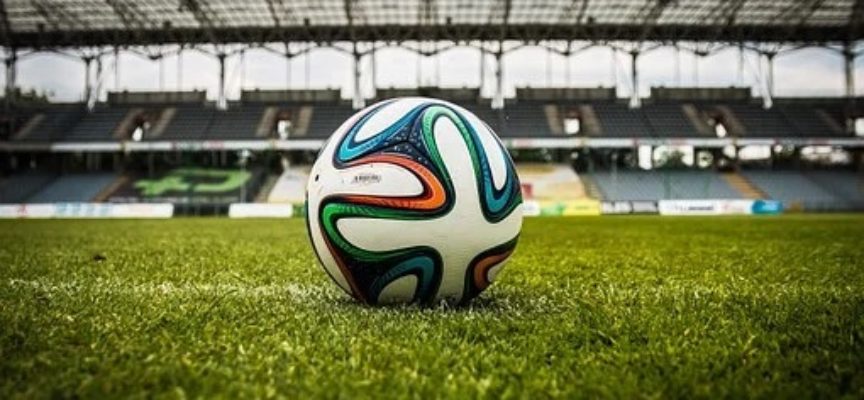 Borse di studio SuperNews per universitari: Europei di Calcio, sviluppa una campagna di comunicazione per sensibilizzare sul tema del razzismo