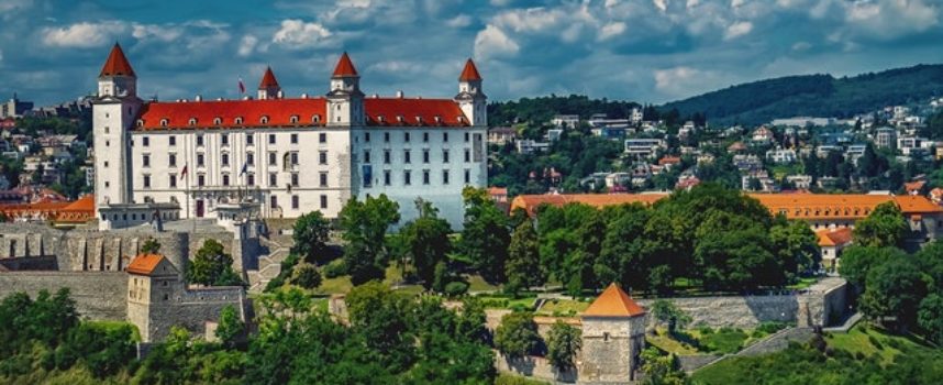 Borse di studio bilaterali della Repubblica Slovacca per studenti universitari, dottori di ricerca e ricercatori