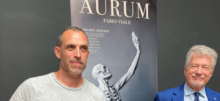 Fondazione Guido D’Arezzo e Comune di Arezzo presentano la mostra FABIO VIALE | AURUM