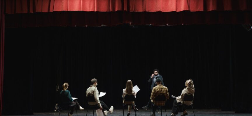 Torna “Spettatori”: 4 incontri di laboratorio per approfondire gli spettacoli della stagione di Prosa del Teatro Petrarca