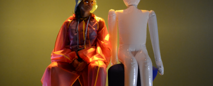 Una Donna e un Bambolo di plastica al Teatro Pietro Aretino per la chiusura di Z Generation meets Theatre