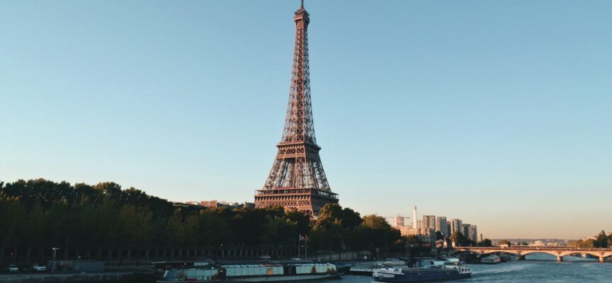 Borse di studio per master e dottorati in Francia con il programma Eiffel Excellence